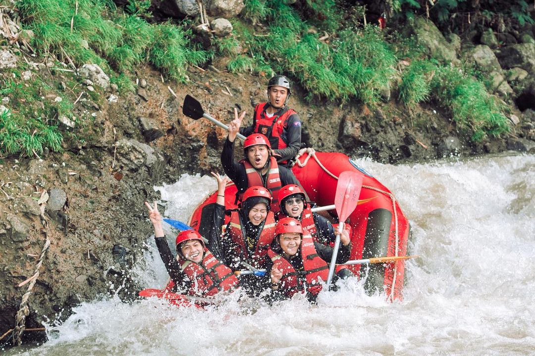 Paket Rafting
